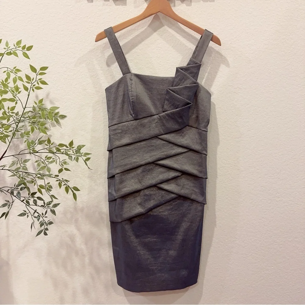 NW Collection Grey Metallic Tiered Mini Dress Preowned Size M